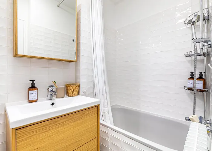 Апартаменты Guestready - Serene Comfort Near Sacre-coeur *